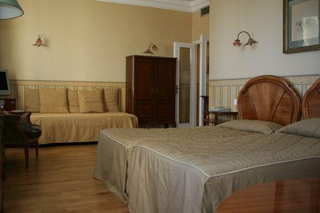 Hotel Aiglon Menton Habitación foto